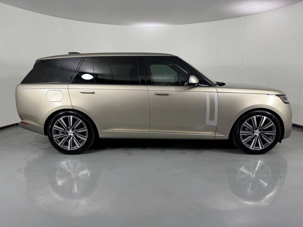 Used 2023 Land Rover Range Rover SE SUV