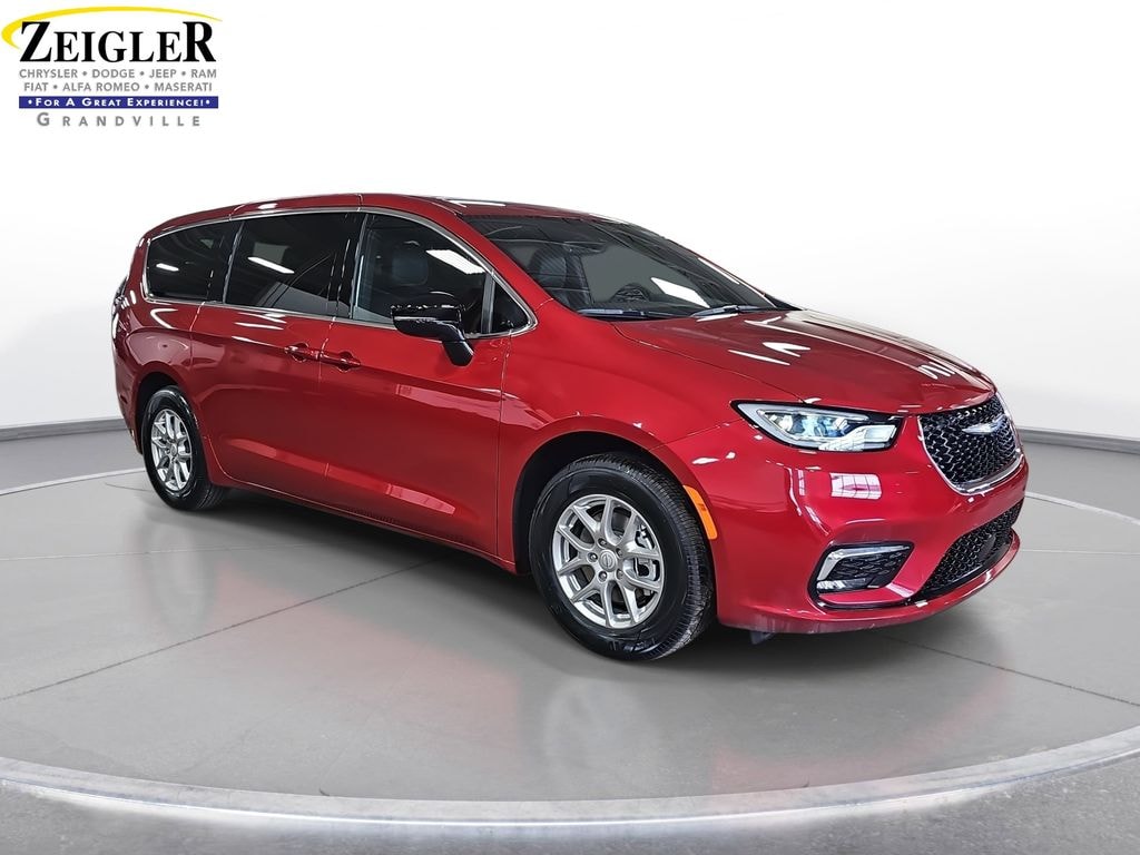 New 2026 Chrysler Pacifica Select Van Passenger Van