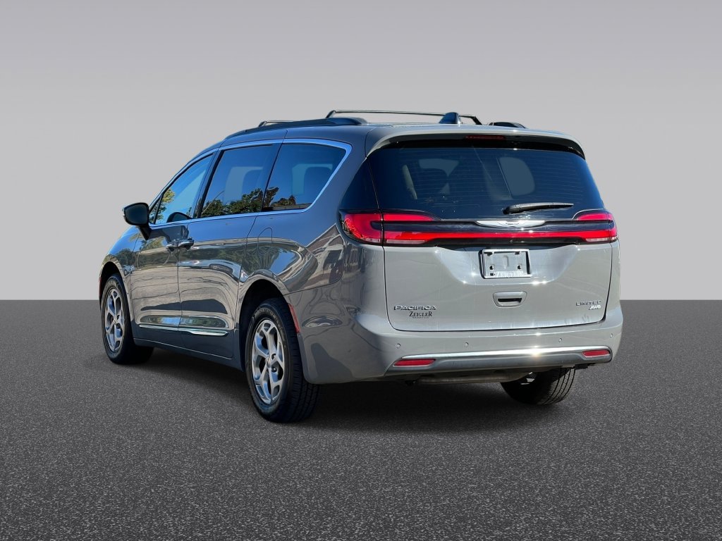 Certified 2023 Chrysler Pacifica Limited Minivan/Van