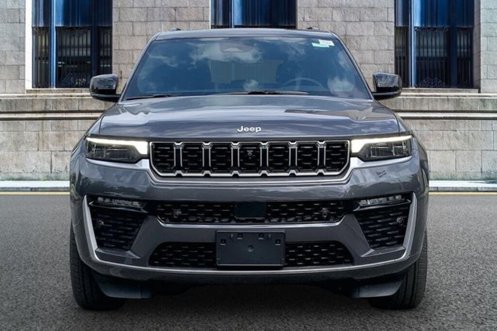 New 2026 Jeep Grand Cherokee Summit SUV