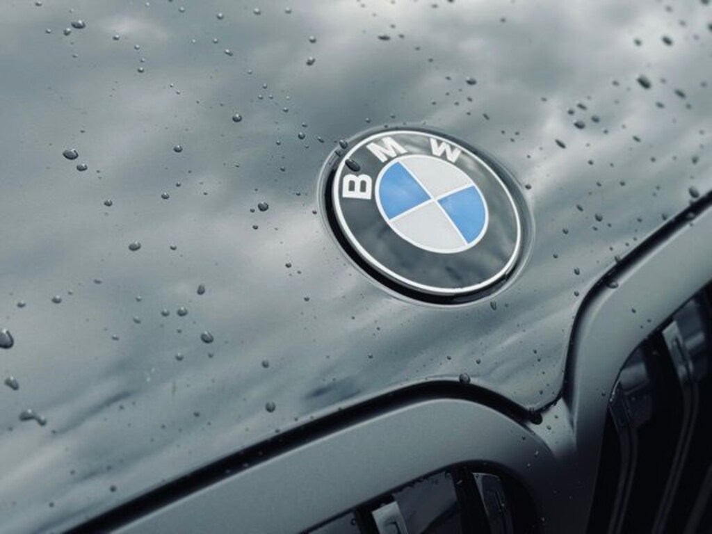 New 2026 BMW X7 xDrive40i SUV