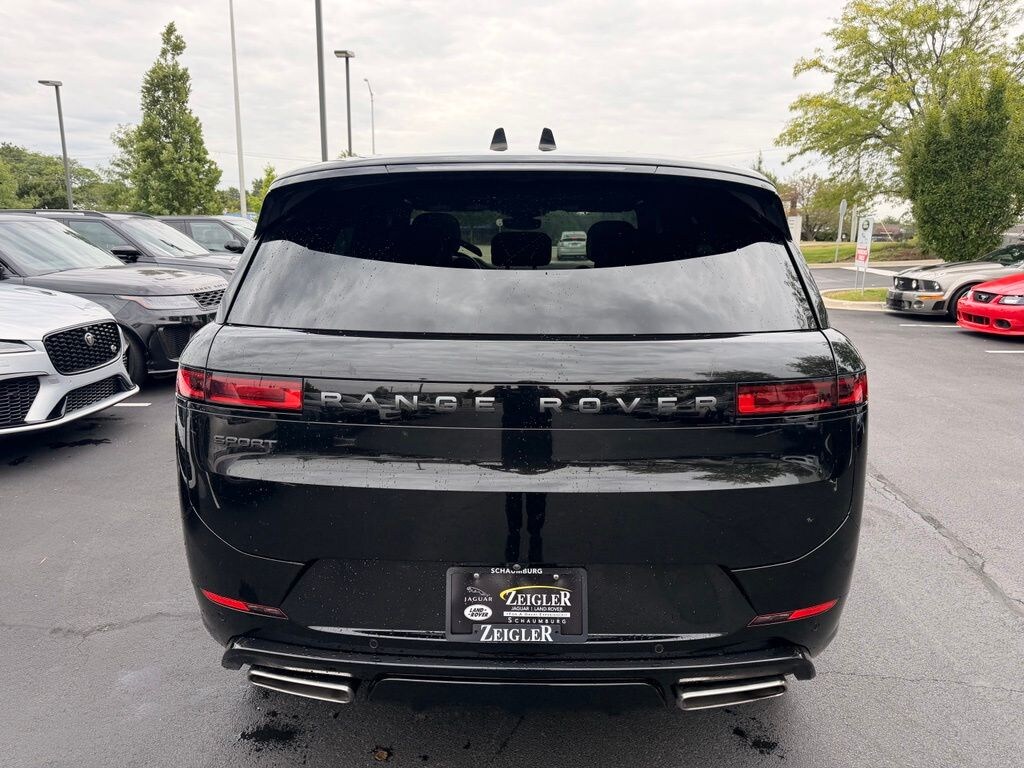 Used 2025 Land Rover Range Rover Sport Dynamic SE SUV