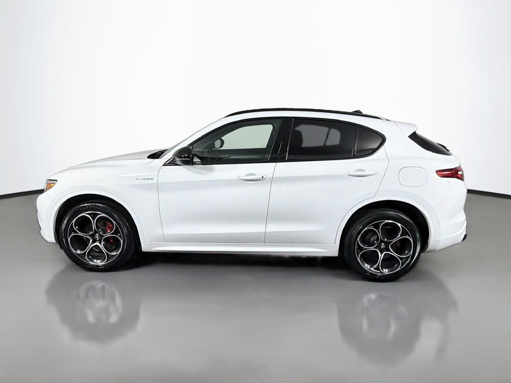 Used 2022 Alfa Romeo Stelvio Veloce SUV