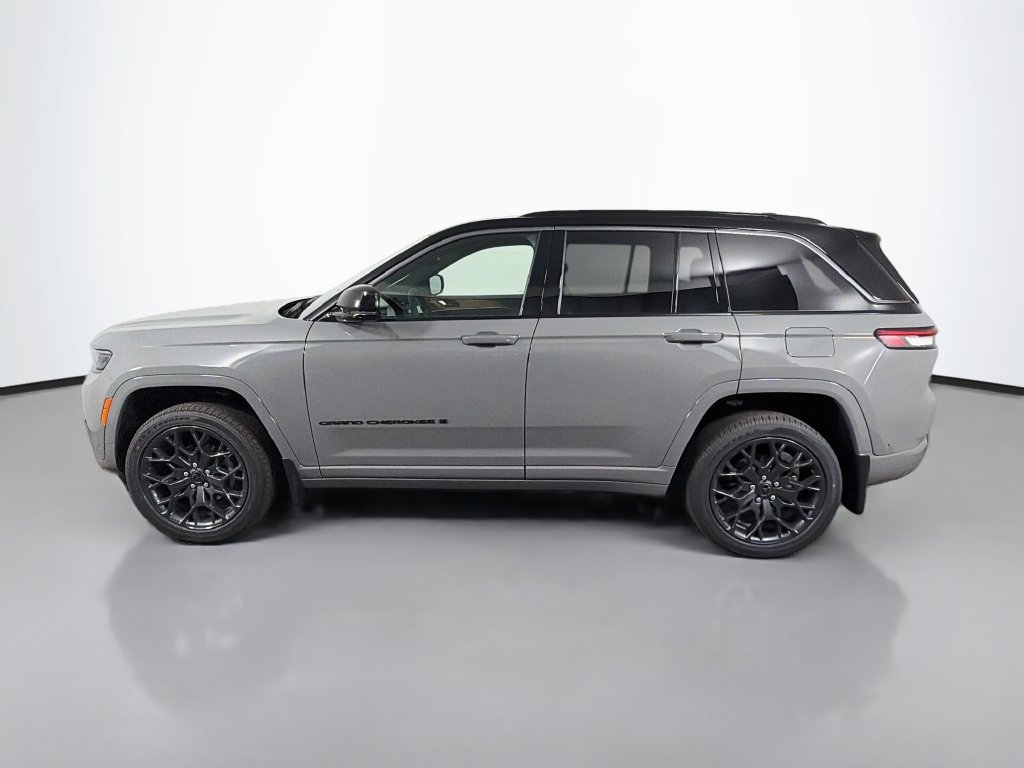 New 2027 Jeep Grand Cherokee Summit SUV