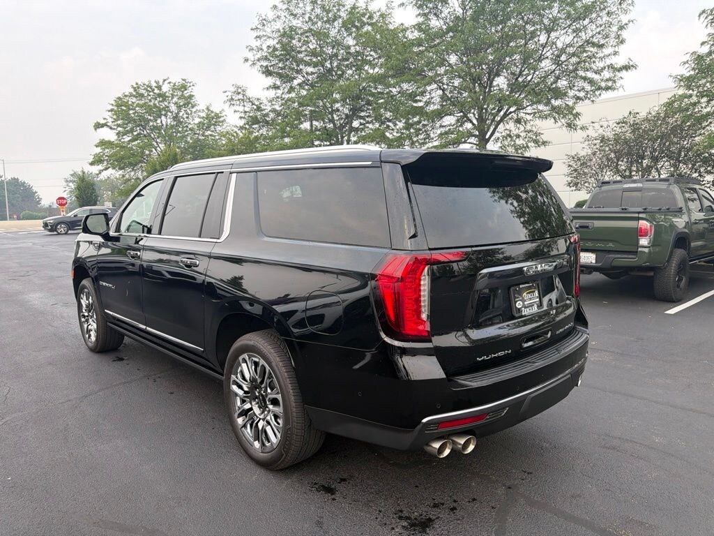 Used 2024 GMC Yukon XL Denali Ultimate SUV