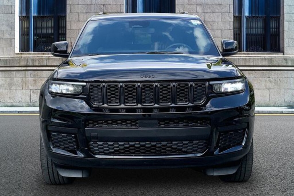 Used 2023 Jeep Grand Cherokee L Altitude SUV
