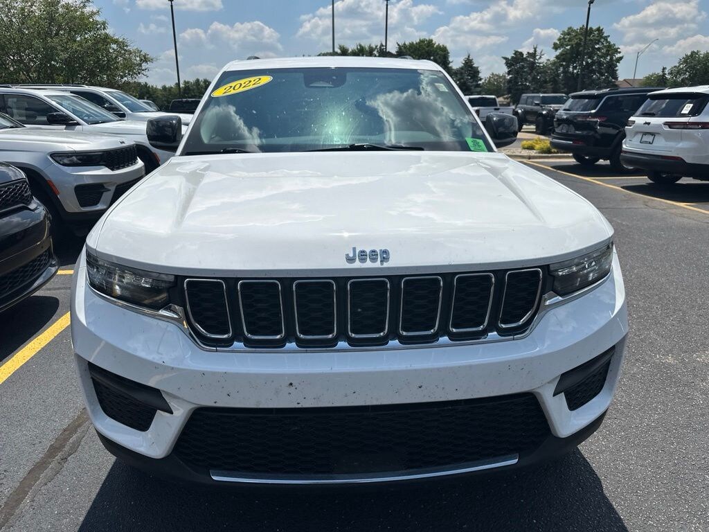 Used 2022 Jeep Grand Cherokee Laredo SUV