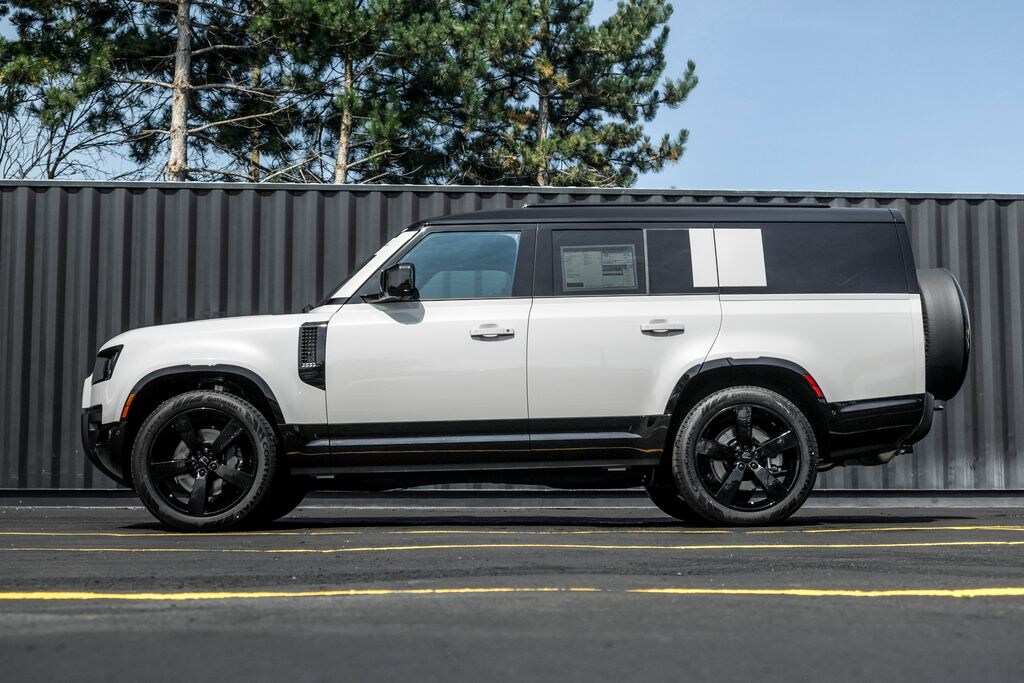New 2026 Land Rover Defender 130 X-Dynamic SE SUV