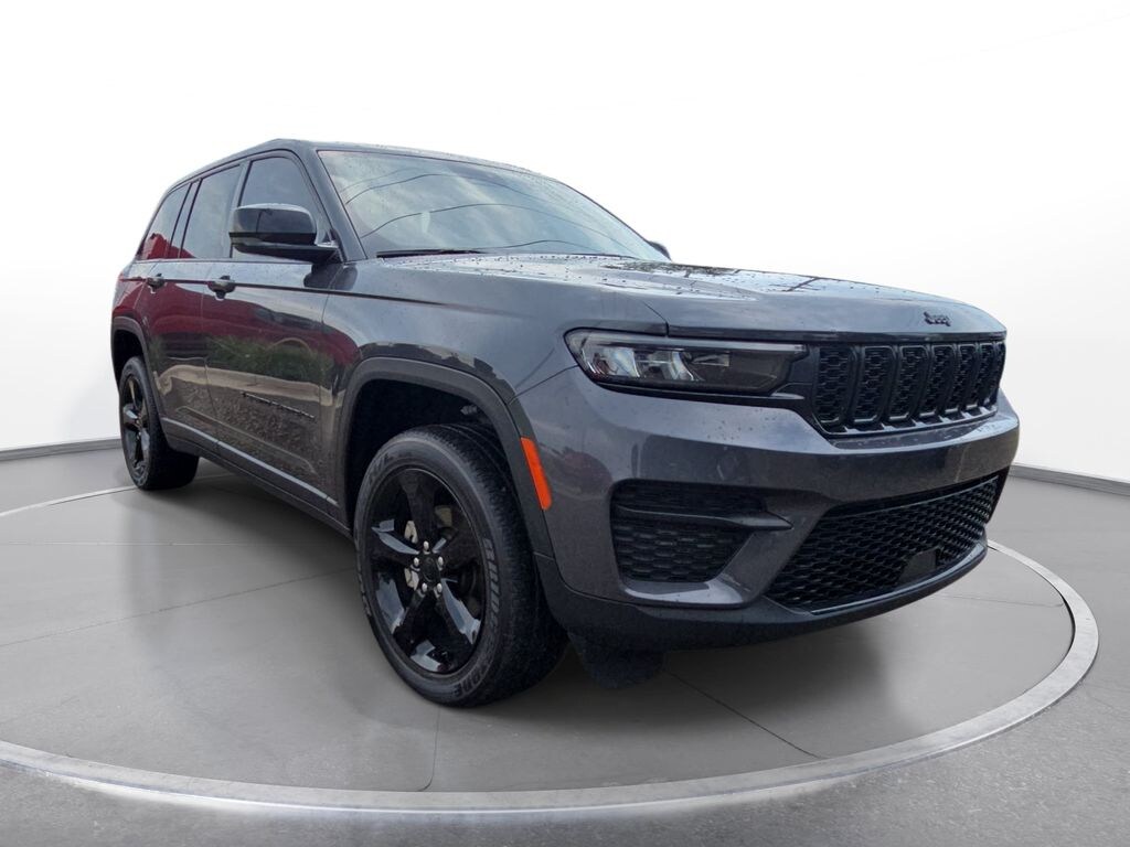 Certified 2022 Jeep Grand Cherokee Altitude SUV