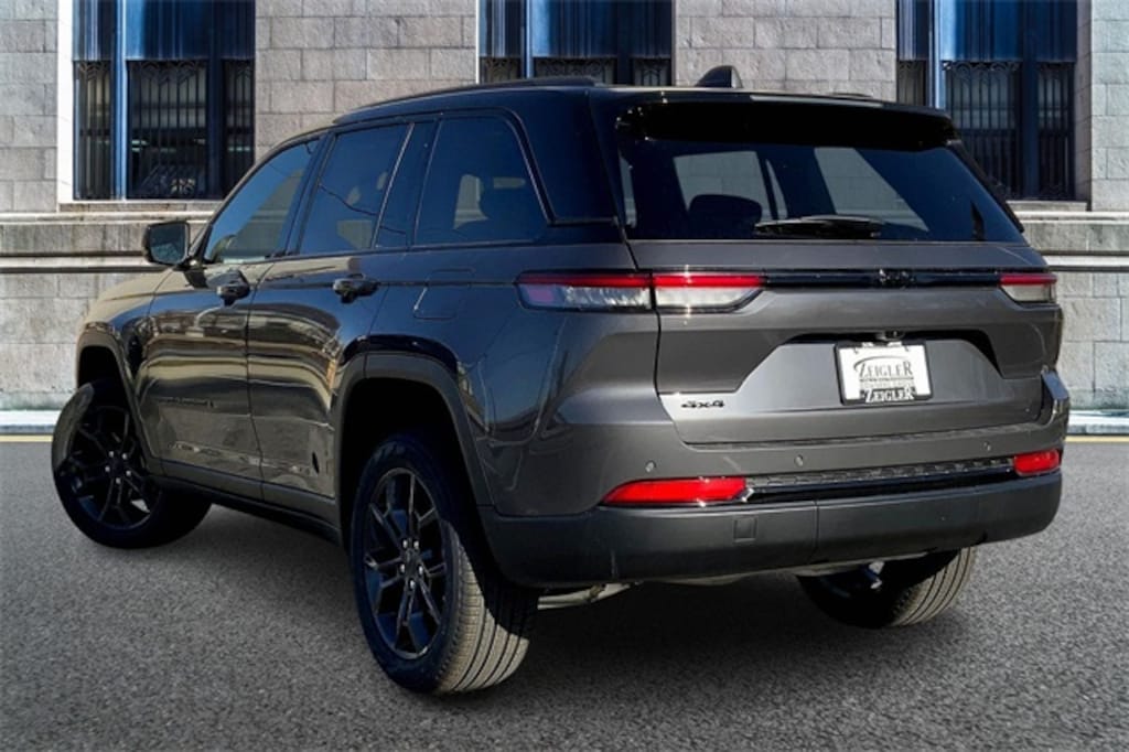 New 2025 Jeep Grand Cherokee Limited SUV