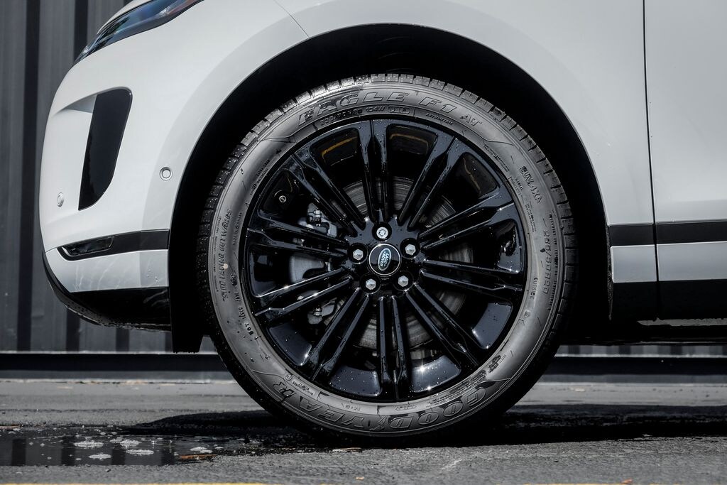 New 2026 Land Rover Range Rover Evoque Core S SUV