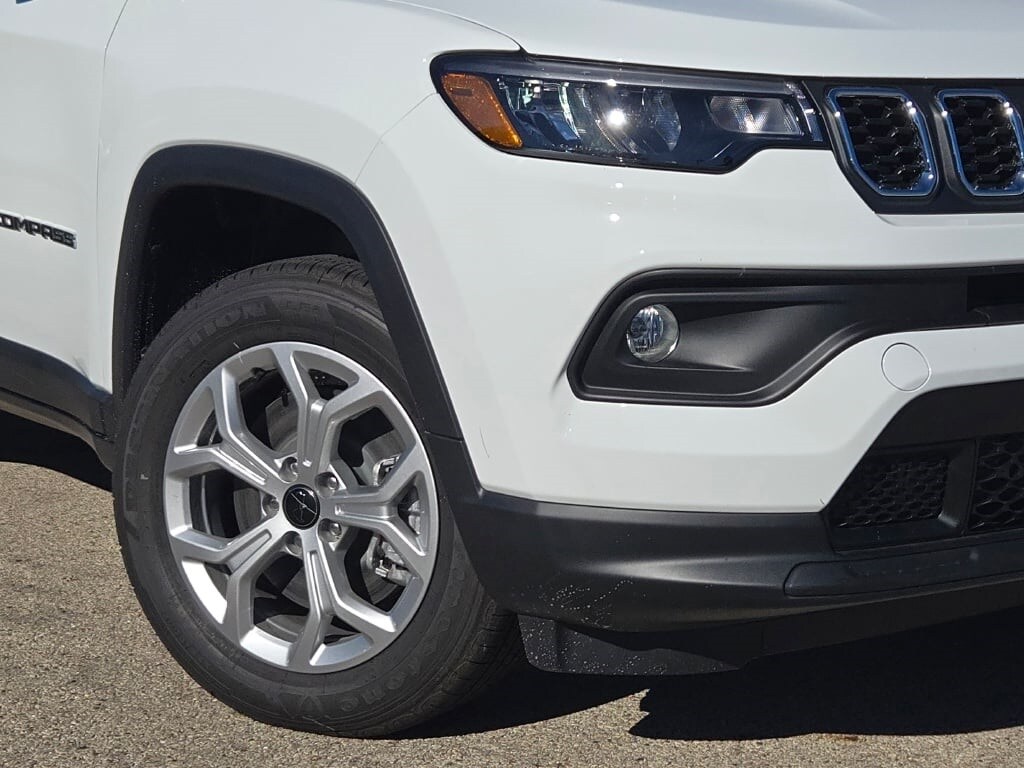 New 2026 Jeep Compass Latitude SUV