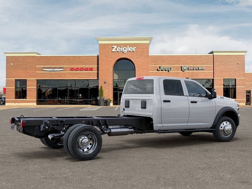 New 2026 Ram 5500 Chassis Cab Tradesman/Big Horn Truck Crew Cab