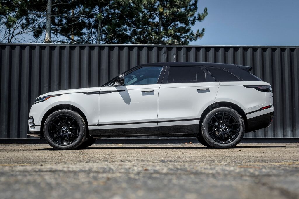 New 2026 Land Rover Range Rover Velar P400 Dynamic SE SUV