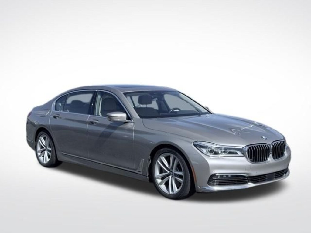 Used 2018 BMW 7 Series 750i Sedan
