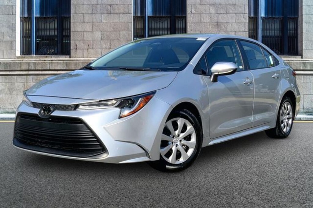 Used 2025 Toyota Corolla LE Sedan