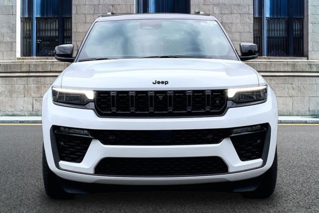 New 2026 Jeep Grand Cherokee L Summit SUV