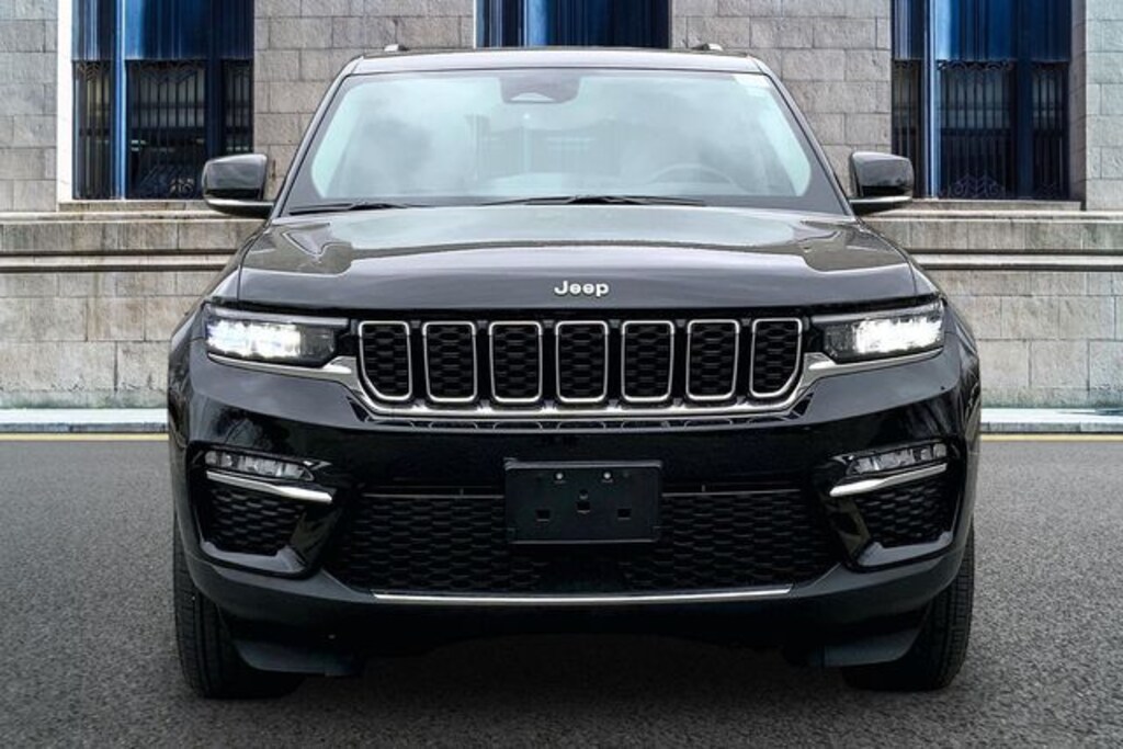 Used 2023 Jeep Grand Cherokee Limited SUV