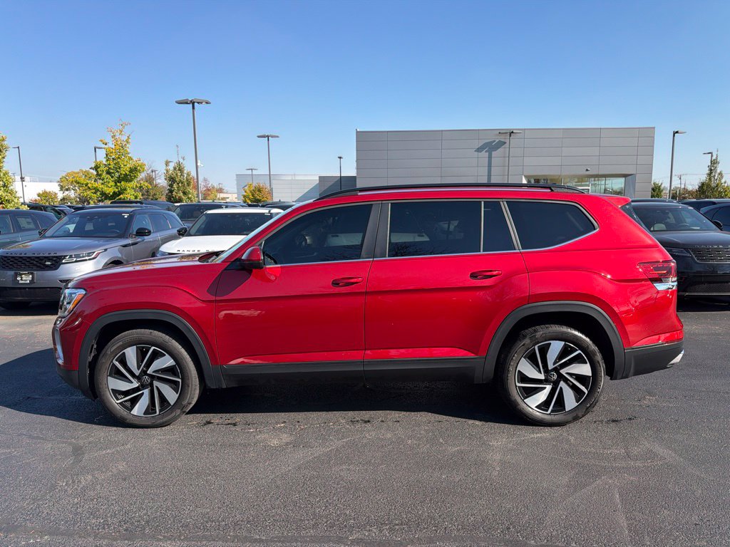 Used 2024 Volkswagen Atlas 2.0T SE w/Technology SUV