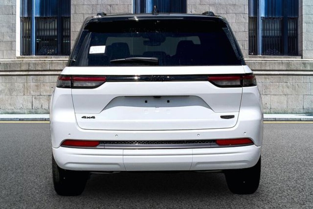 New 2026 Jeep Grand Cherokee Summit SUV