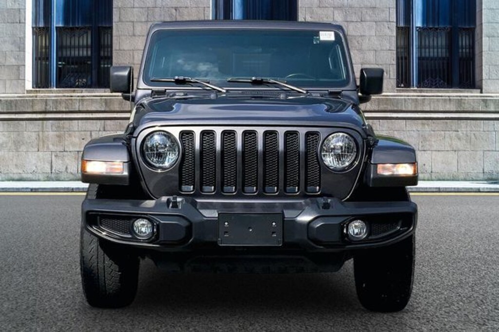 Used 2021 Jeep Wrangler Unlimited Sahara Altitude SUV