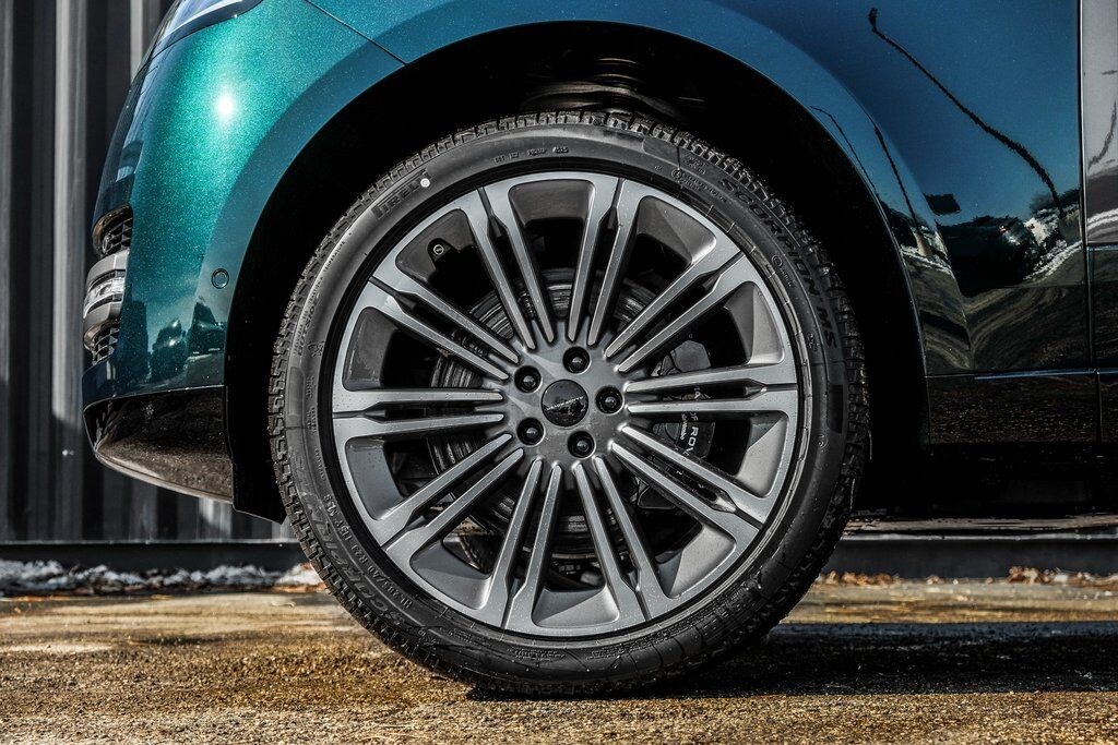 New 2026 Land Rover Range Rover P530 SE 7 Seat SUV