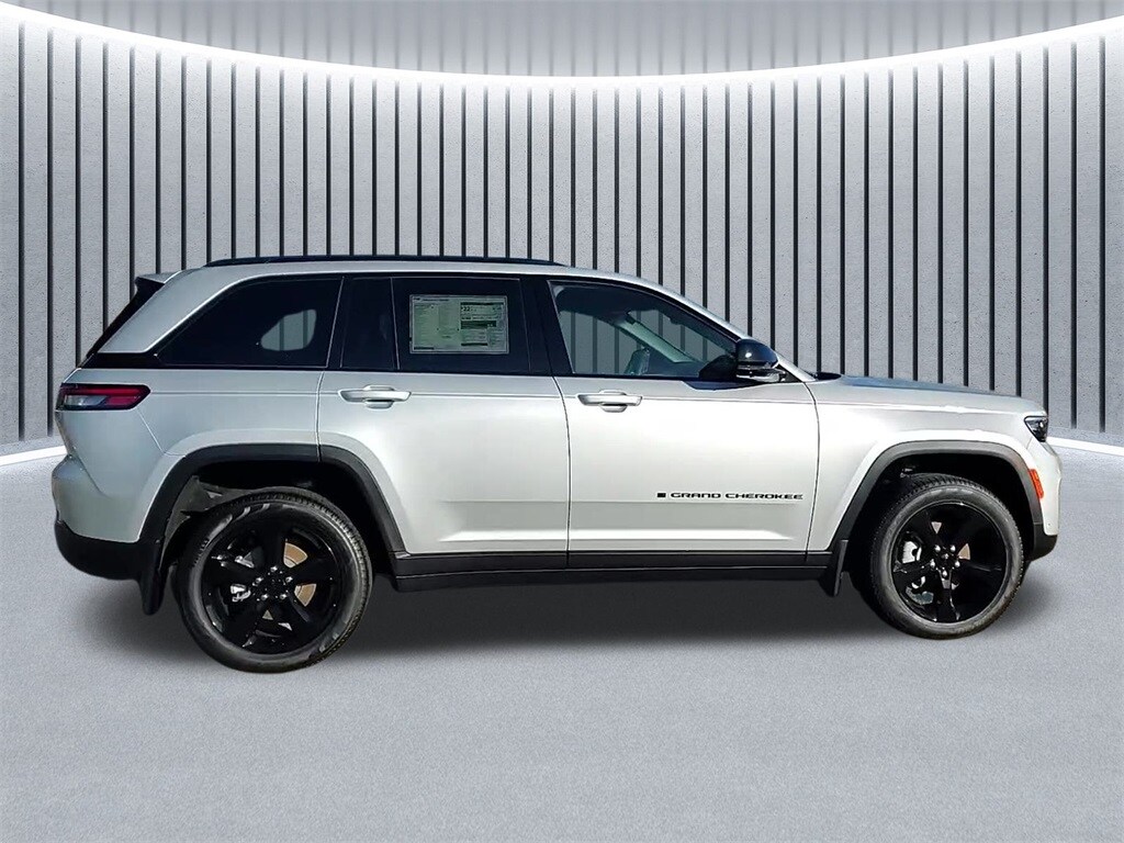 New 2025 Jeep Grand Cherokee Limited SUV