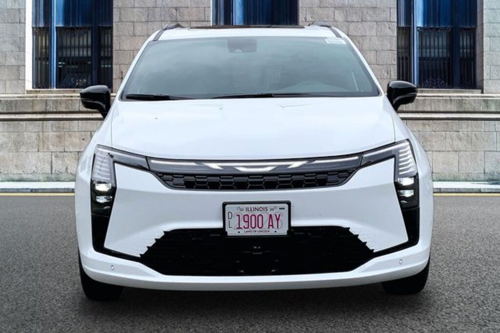 New 2027 Chrysler Pacifica Limited Van Passenger Van