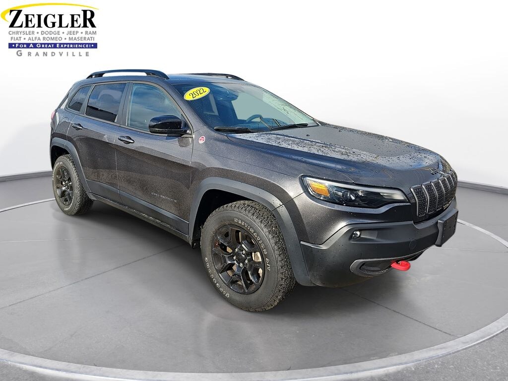 Used 2022 Jeep Cherokee Trailhawk SUV