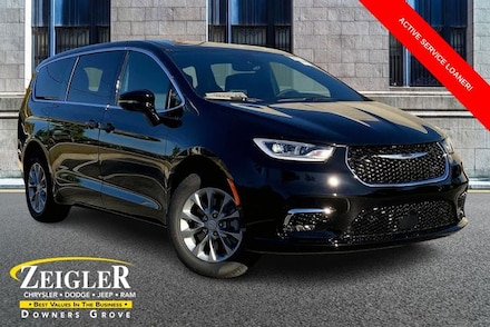 2026 Chrysler Pacifica Select Van Passenger Van