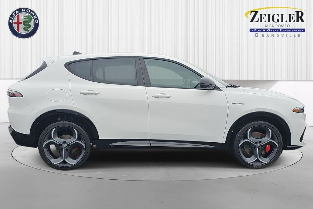 New 2026 Alfa Romeo Tonale Base SUV