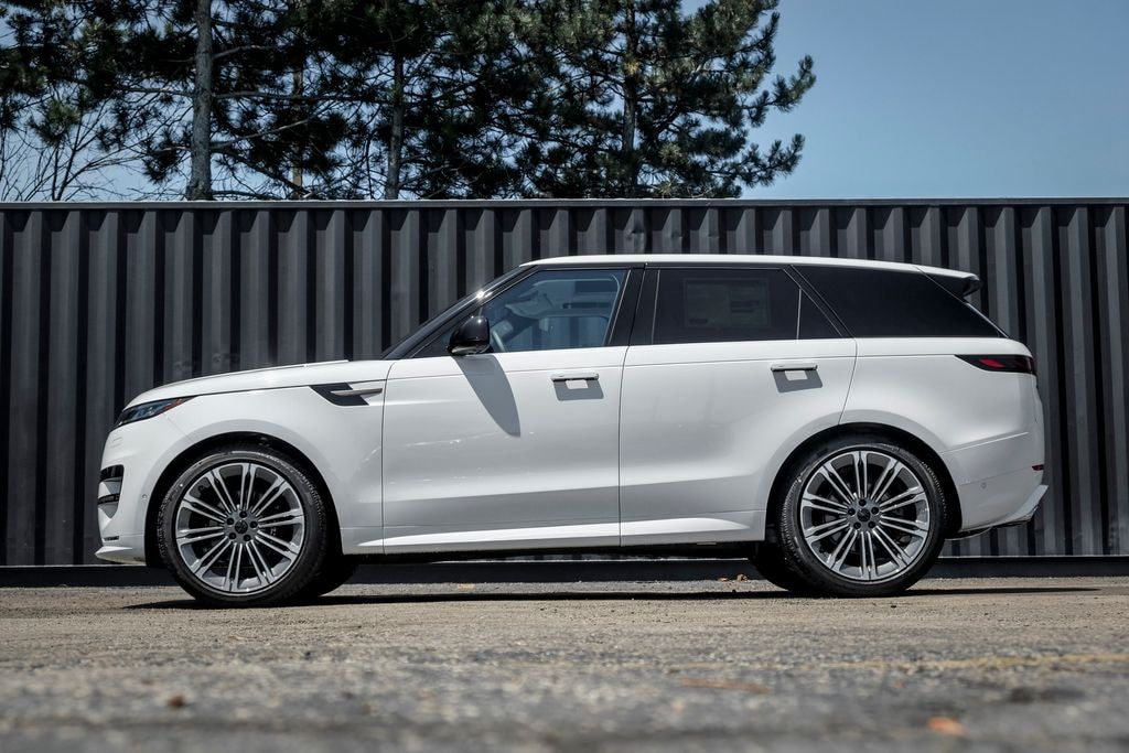 New 2026 Land Rover Range Rover Sport P400 Dynamic SE SUV