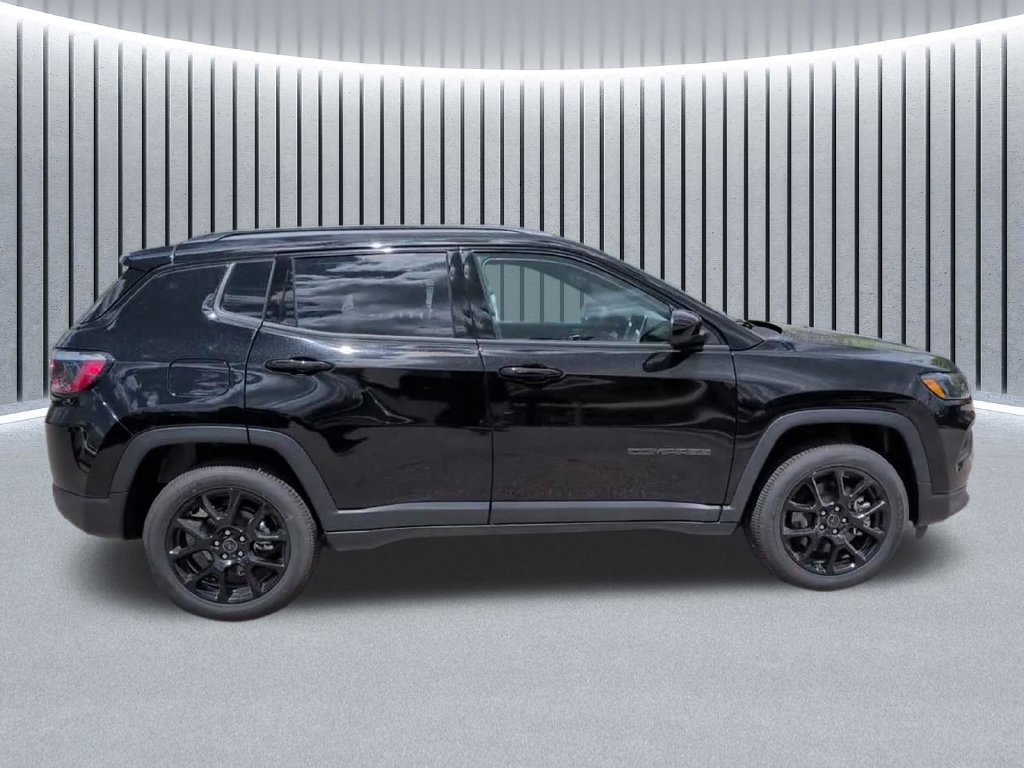 New 2026 Jeep Compass Latitude SUV