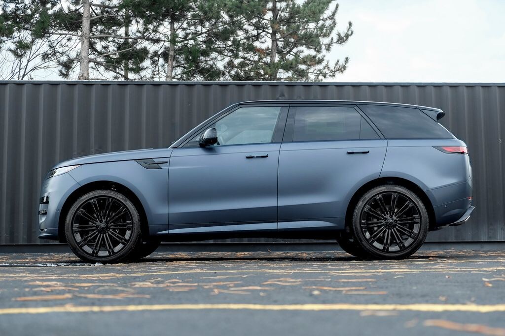 New 2026 Land Rover Range Rover Sport P400 Dynamic SE SUV