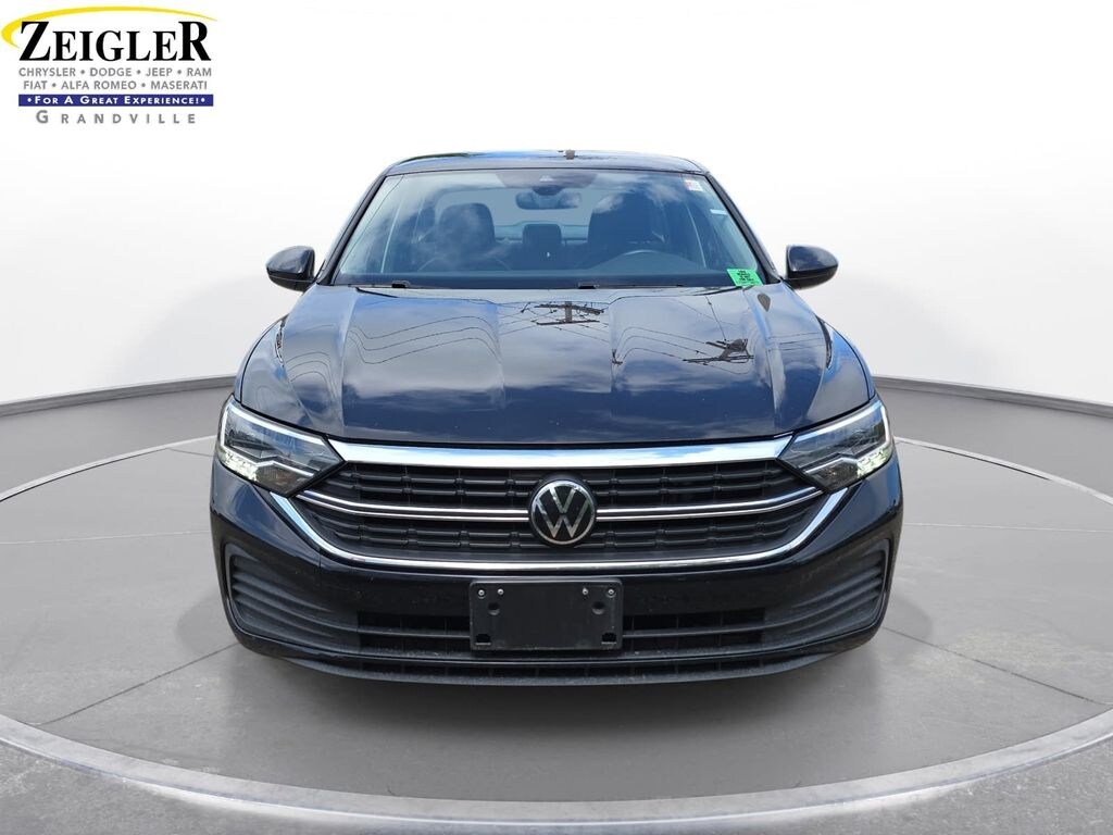 Certified 2024 Volkswagen Jetta 1.5T SE Sedan