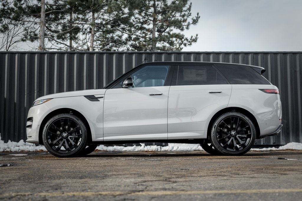 New 2025 Land Rover Range Rover Sport P400 Dynamic SE SUV