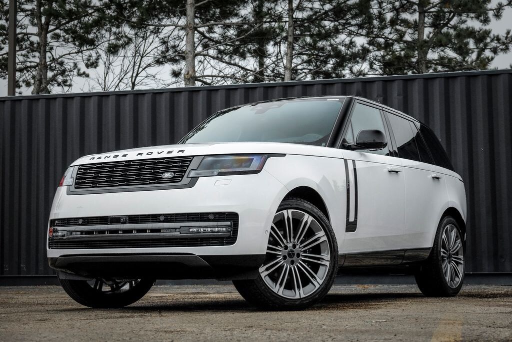 New 2026 Land Rover Range Rover P400 SE SUV