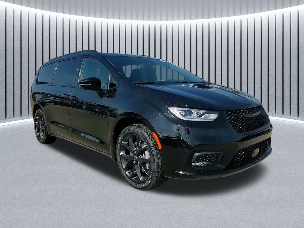 New 2026 Chrysler Pacifica Select Van Passenger Van