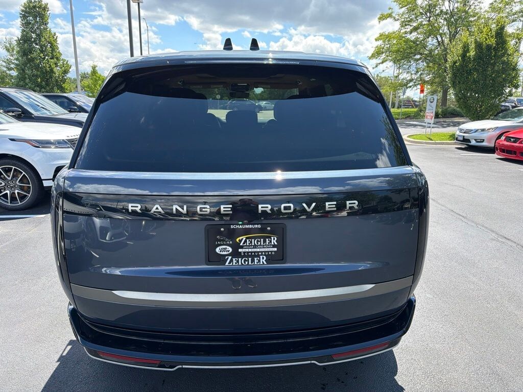 Used 2025 Land Rover Range Rover SE SUV