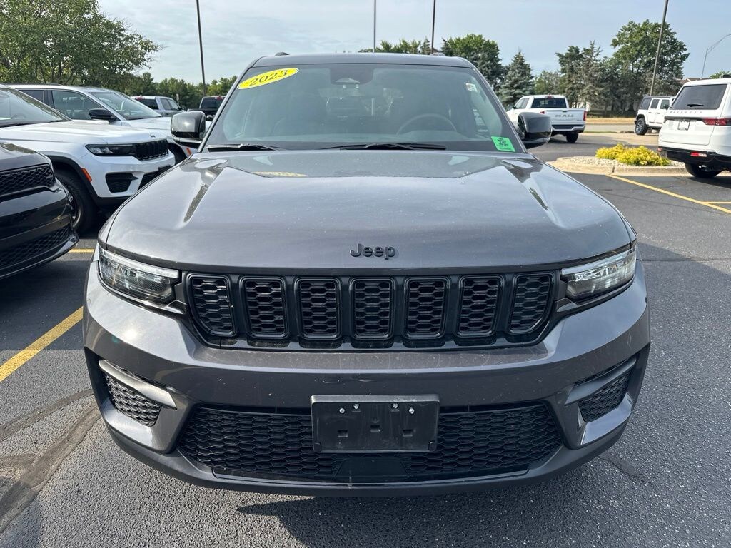 Used 2023 Jeep Grand Cherokee Altitude X SUV
