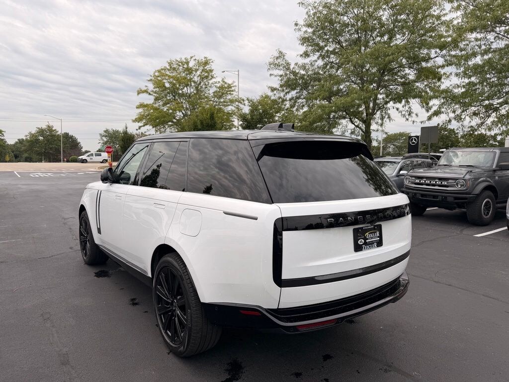 Used 2025 Land Rover Range Rover Plug-In Hybrid SE SUV