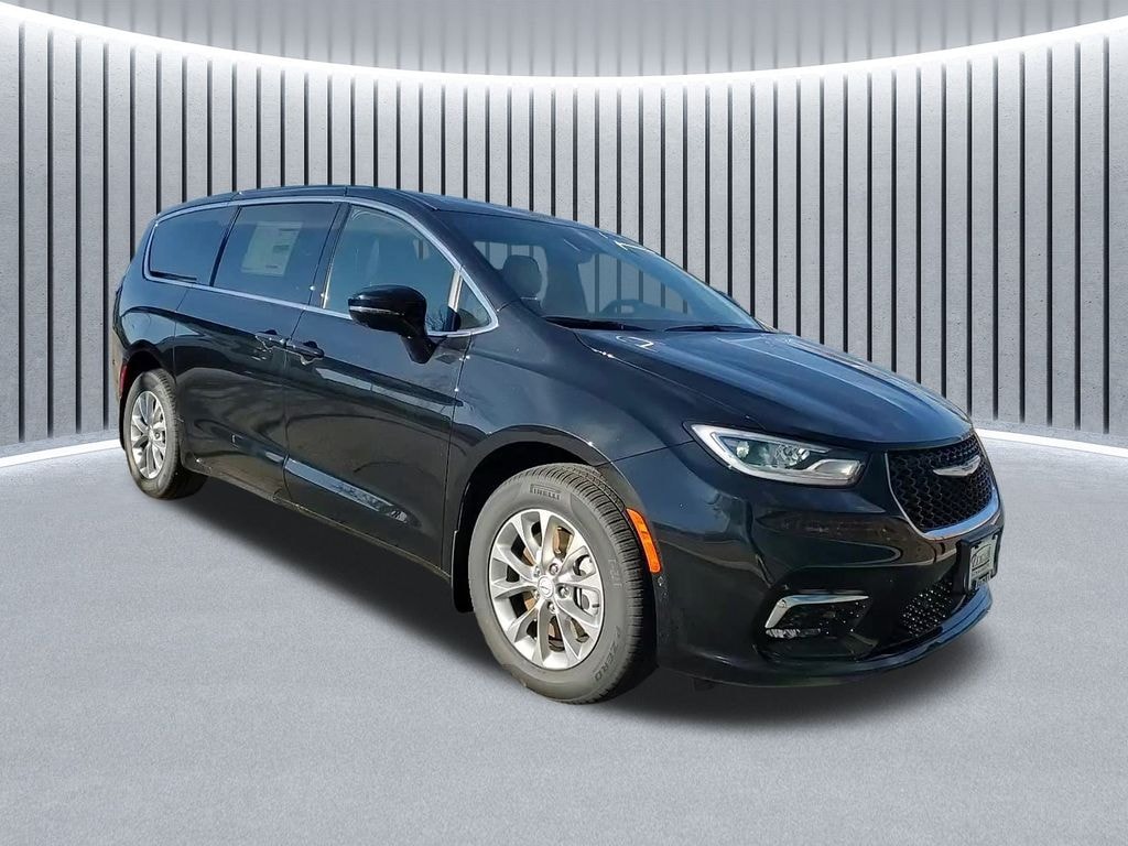 New 2026 Chrysler Pacifica Select Van Passenger Van