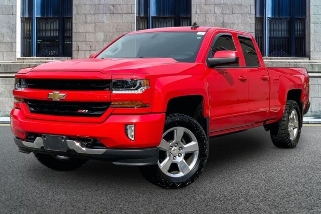 Used 2017 Chevrolet Silverado 1500 LT Truck