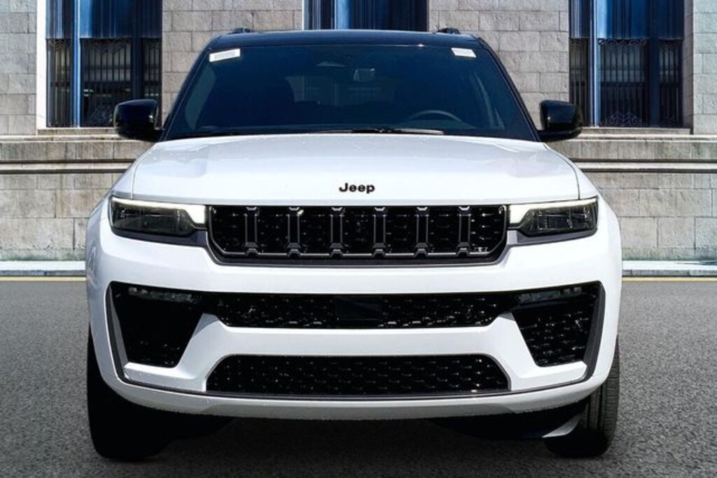 New 2026 Jeep Grand Cherokee L Summit SUV
