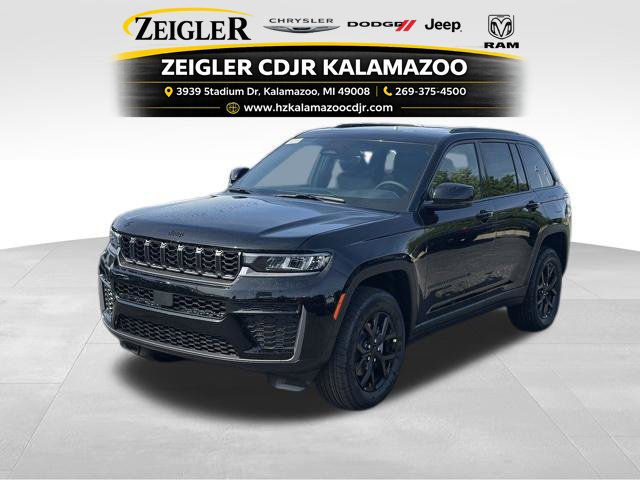 New 2026 Jeep Grand Cherokee Laredo SUV