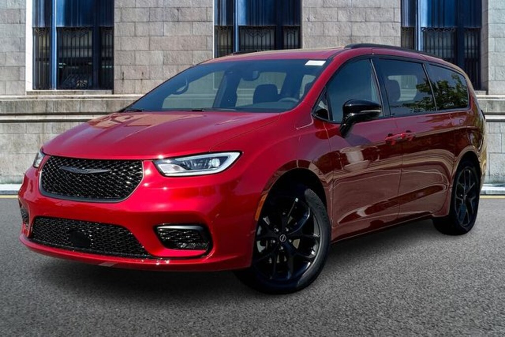 New 2026 Chrysler Pacifica Limited Van Passenger Van