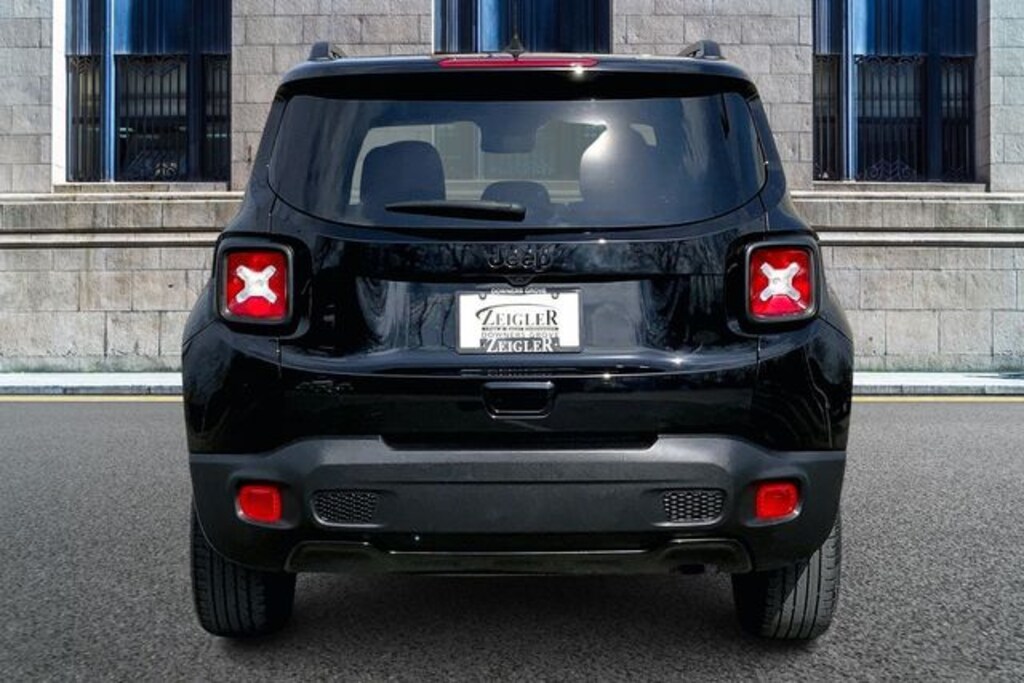 Used 2022 Jeep Renegade Altitude SUV