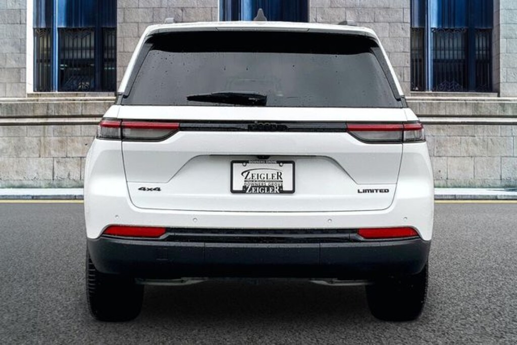 Used 2025 Jeep Grand Cherokee Limited SUV