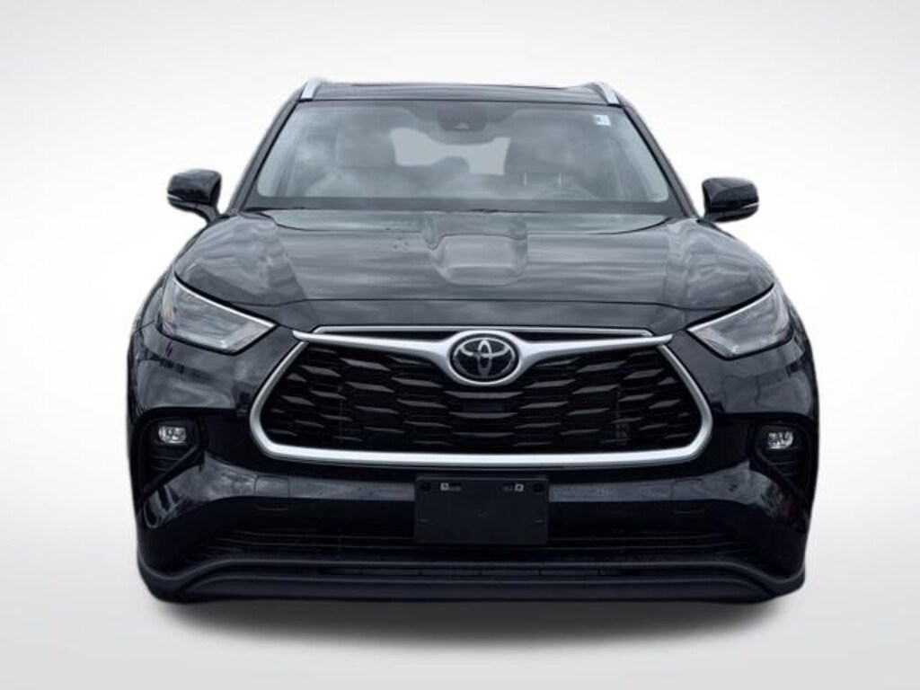 Used 2023 Toyota Highlander XLE SUV