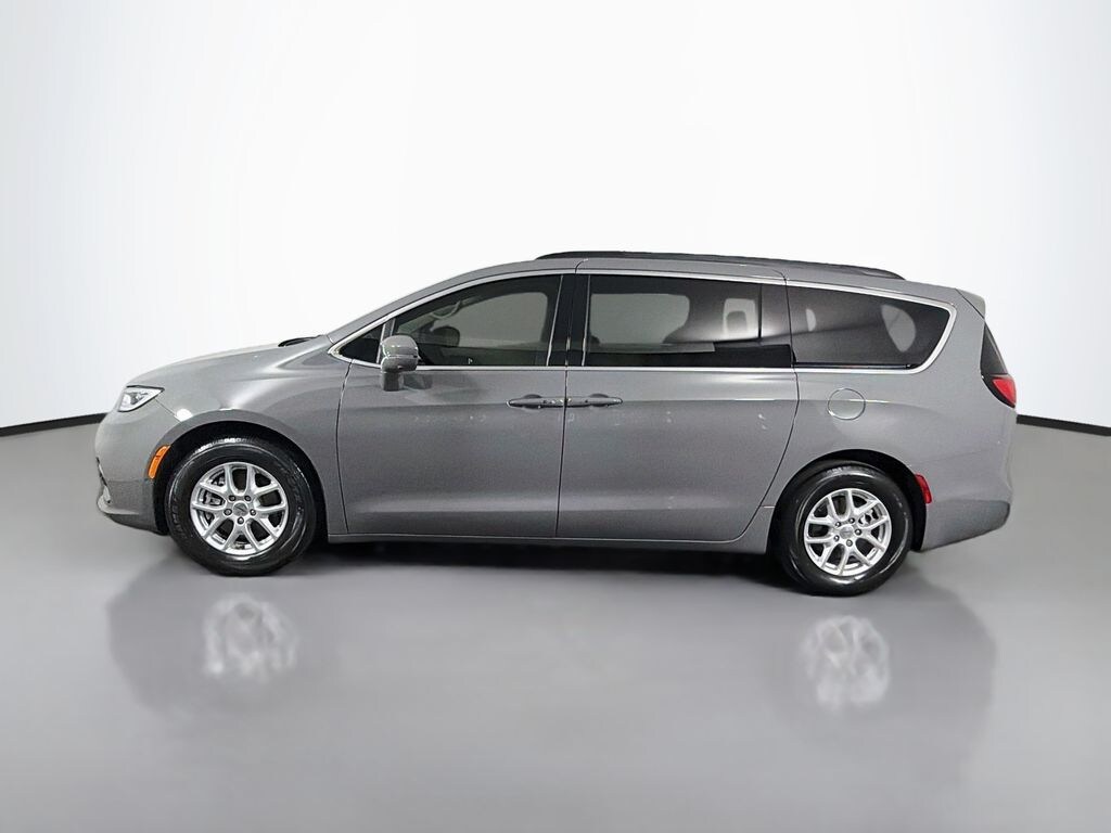 Used 2022 Chrysler Pacifica Touring L Minivan/Van